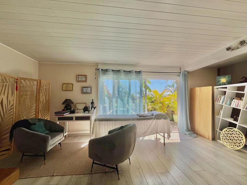 Villa - 220 m² - 5 pièces