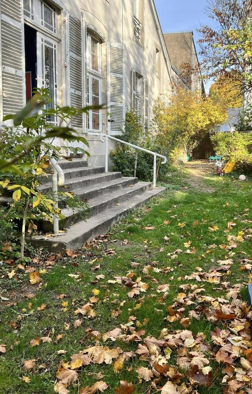 Appartement - 145 m² - 4 pièces