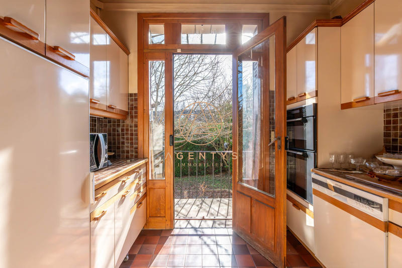 Maison - 162 m² - 7 pièces