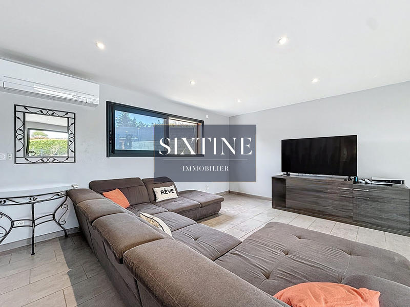 Maison - 138 m² - 5 pièces