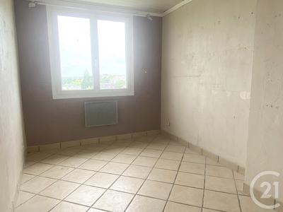 Appartement - 64 m² - 4 pièces