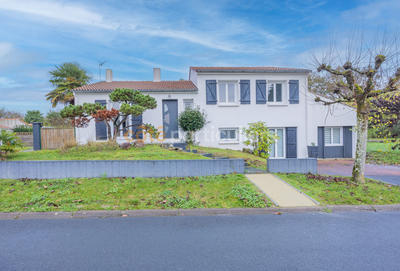 Maison - 160 m² - 7 pièces