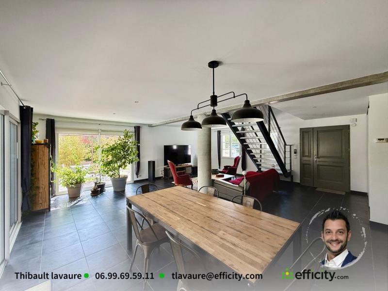 Maison - 157 m² - 7 pièces