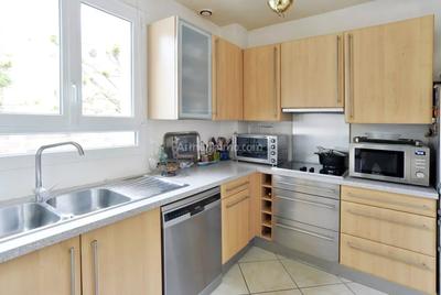 Maison - 207 m² - 8 pièces