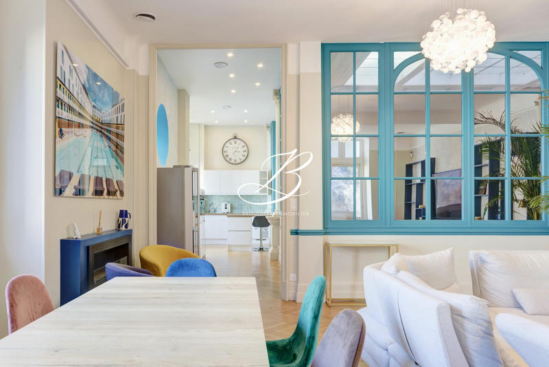 Appartement - 165 m² - 4 pièces