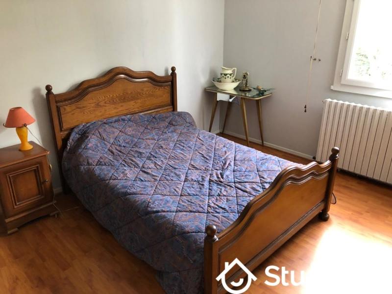 Chambre - 90 m² - 1 pièce