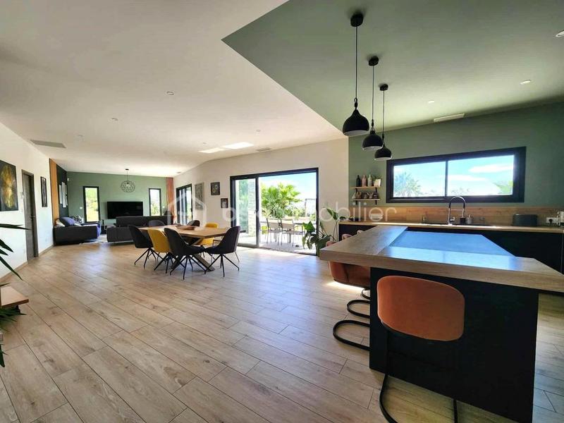 Villa - 171 m² - 5 pièces