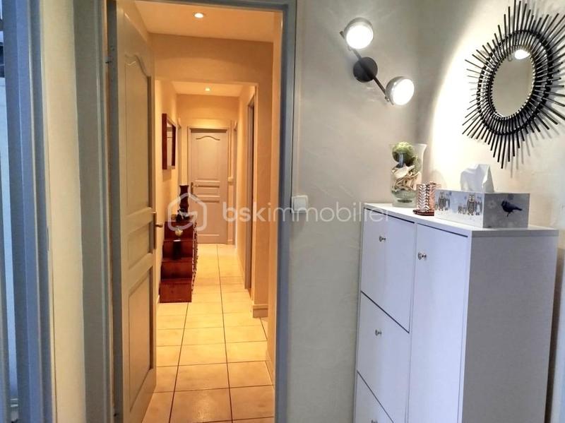 Appartement - 92 m² - 5 pièces