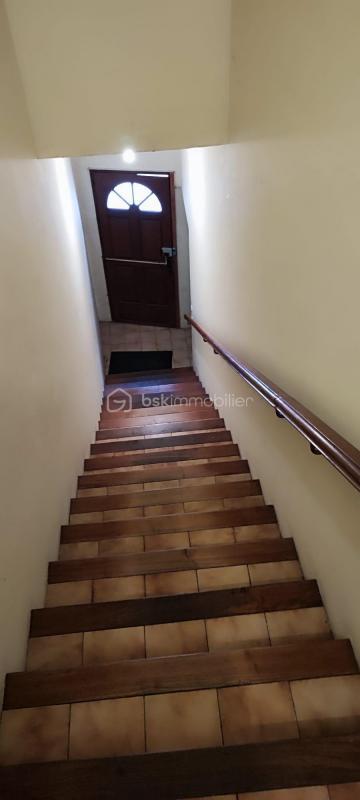 Maison - 350 m² - 15 pièces