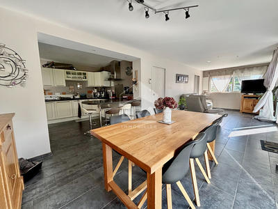 Maison - 107 m² - 4 pièces