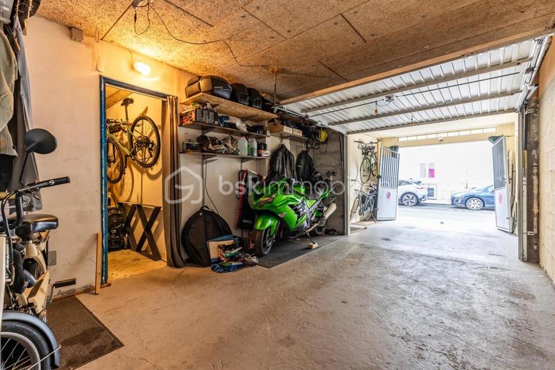 Maison jumelée - 85 m² - 4 pièces