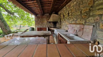 Appartement - 80 m² - 5 pièces