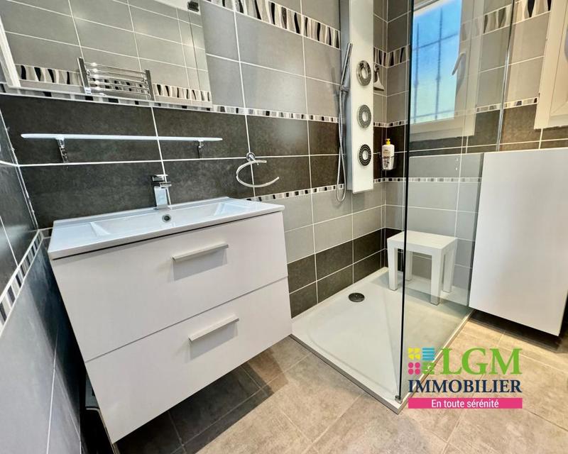 Villa - 206 m² - 6 pièces