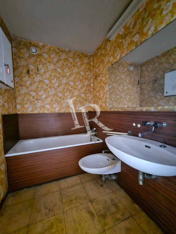 Appartement - 85 m² - 4 pièces