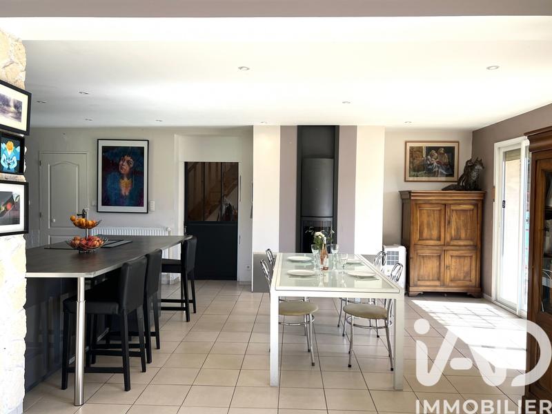 Maison - 196 m² - 5 pièces