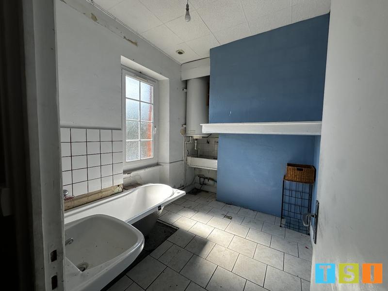 Maison - 191 m² - 12 pièces