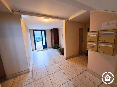 Appartement - 91 m² - 4 pièces
