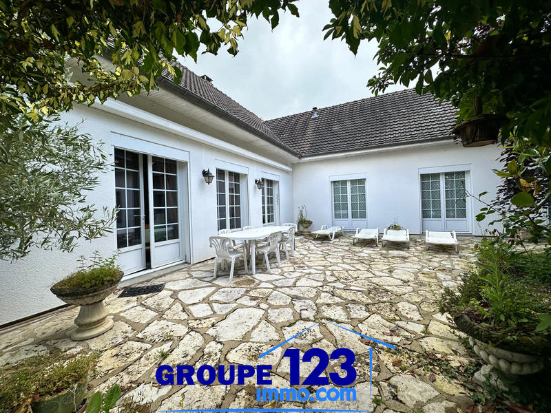 Maison - 198 m² - 5 pièces