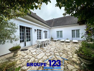 Maison - 198 m² - 5 pièces