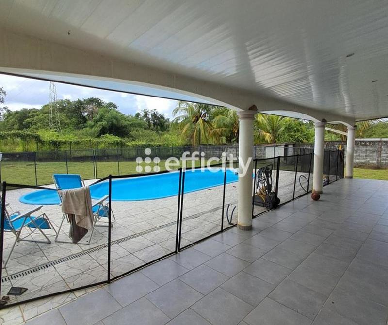 Maison - 170 m² - 5 pièces