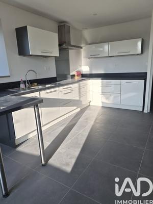 Maison - 135 m² - 8 pièces