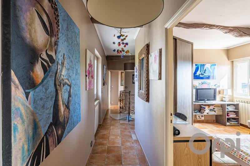 Maison - 106 m² - 5 pièces