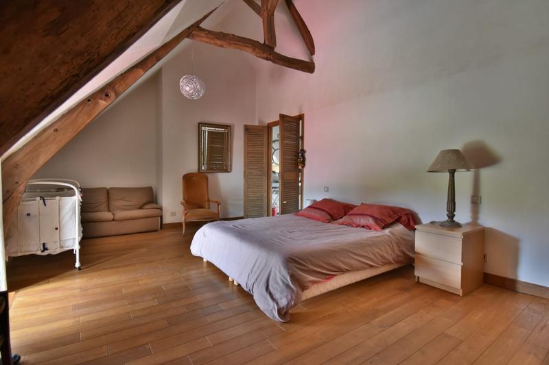 Maison ancienne - 410 m² - 15 pièces