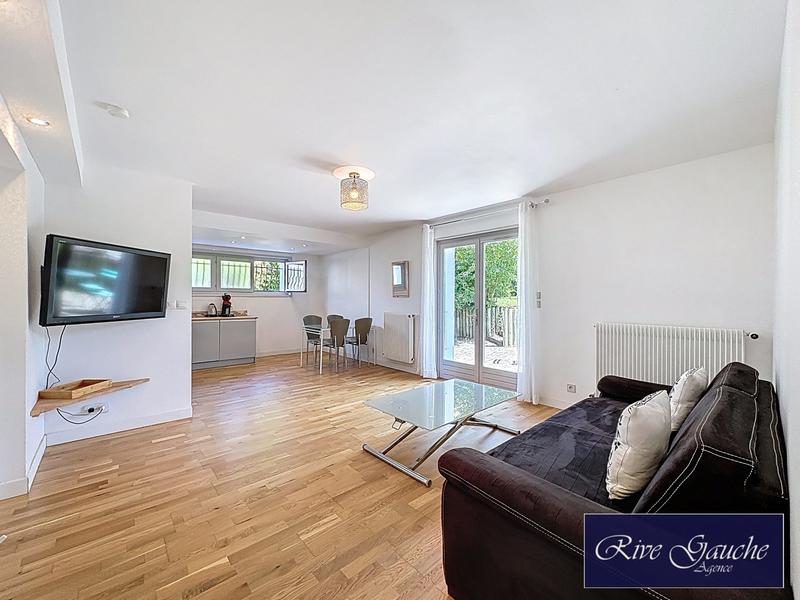 Maison - 267 m² - 7 pièces