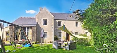 Maison - 128 m² - 7 pièces