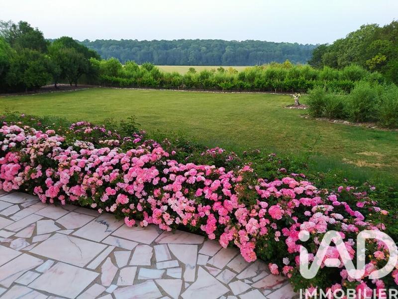 Maison - 180 m² - 7 pièces