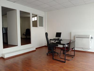 Local commercial - 50 m² - 3 pièces