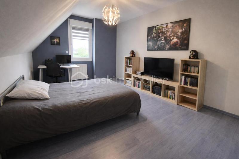 Maison traditionnelle - 127 m² - 7 pièces