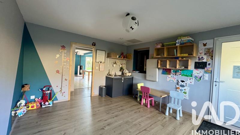 Maison - 230 m² - 10 pièces