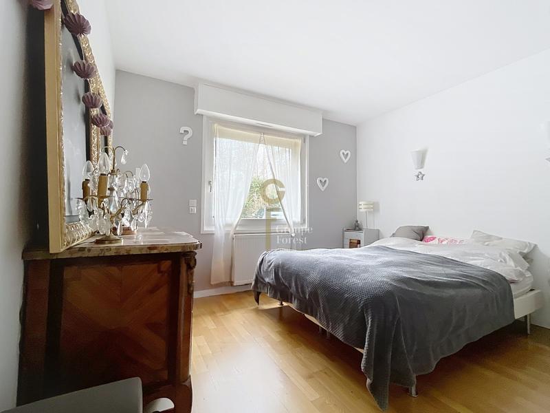 Maison - 176 m² - 7 pièces