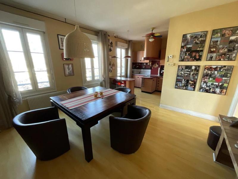 Immeuble - 203 m² - 10 pièces