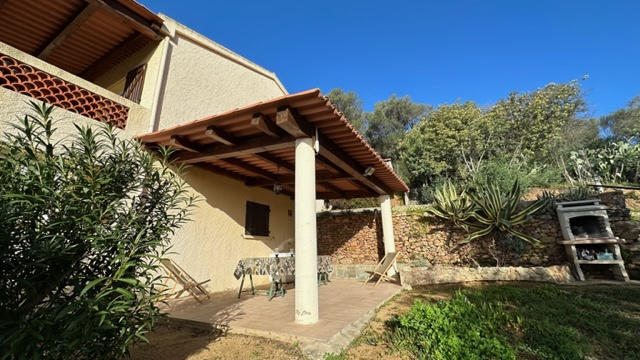 Propriété - 220 m² - 11 pièces