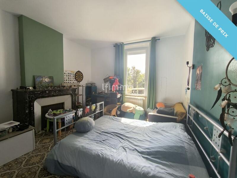 Propriété - 260 m² - 9 pièces