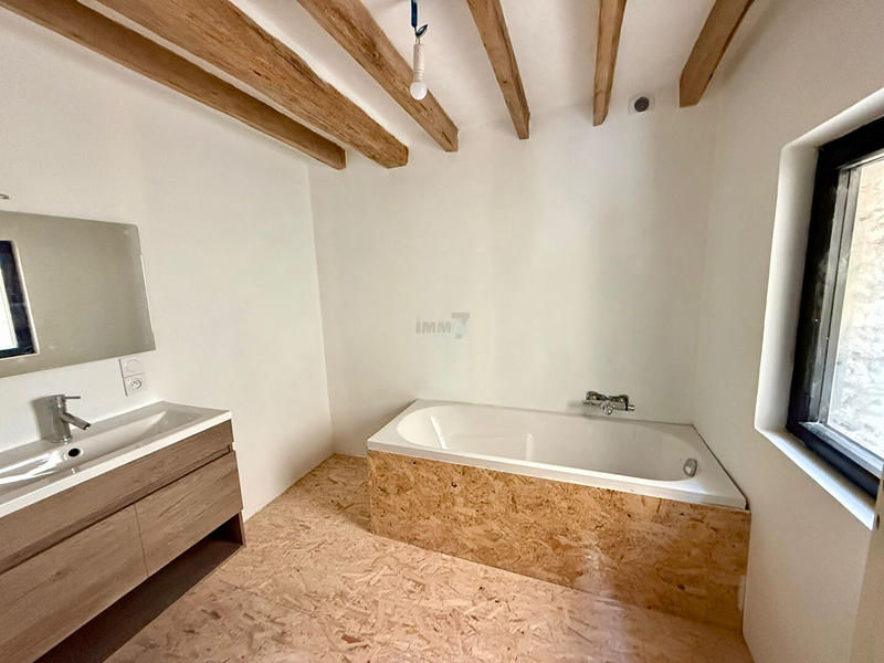 Maison - 190 m² - 4 pièces