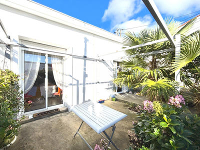 Maison traditionnelle - 87 m² - 4 pièces