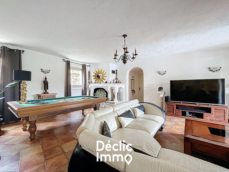 Maison - 192 m² - 6 pièces