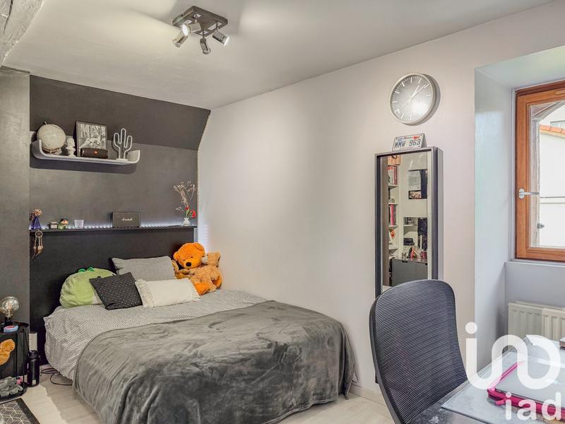 Maison - 213 m² - 8 pièces