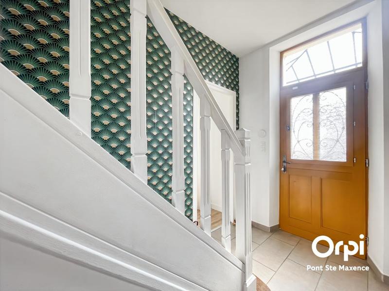 Maison - 107 m² - 6 pièces