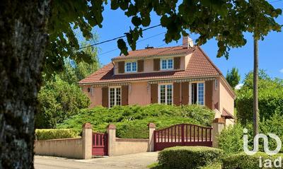 Maison - 145 m² - 6 pièces