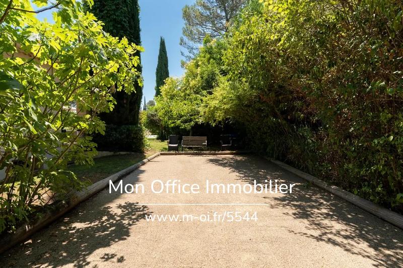 Villa - 310 m² - 5 pièces