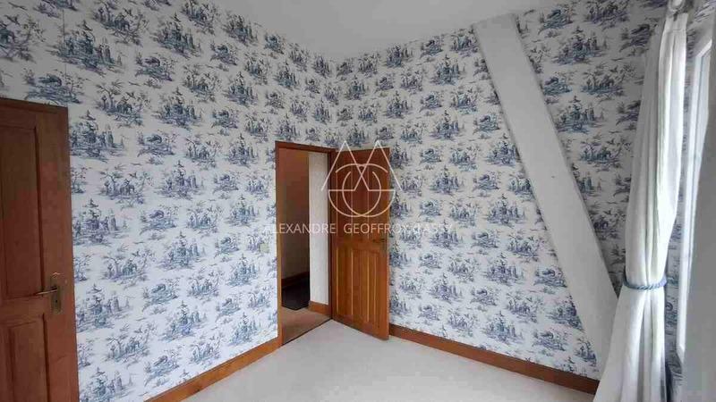 Immeuble - 380 m² - 15 pièces