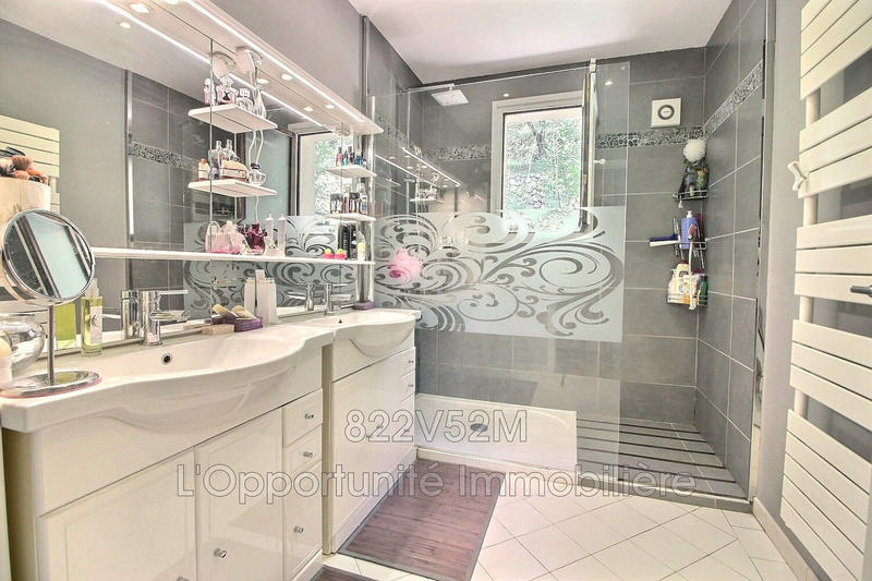 Maison - 211 m² - 5 pièces