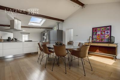 Appartement - 129 m² - 3 pièces