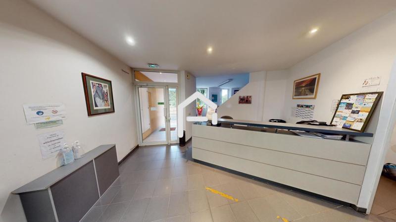 Local d'activité / Entrepôt - 656 m²