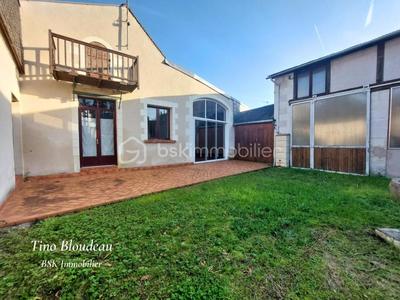 Demeure - 305 m² - 13 pièces