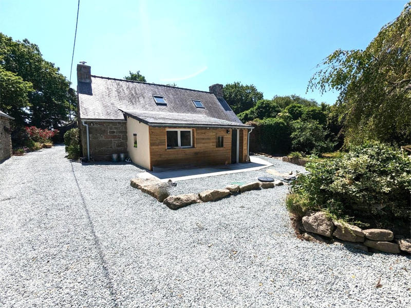 Maison - 136 m² - 6 pièces